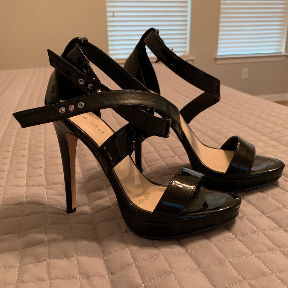 Nine West patent leather sandal pumps